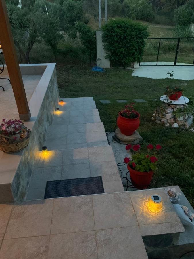 ネア・ローダ Xerxis Hill/Chalkidiki Τρυπητή Χαλκιδικήςヴィラ エクステリア 写真