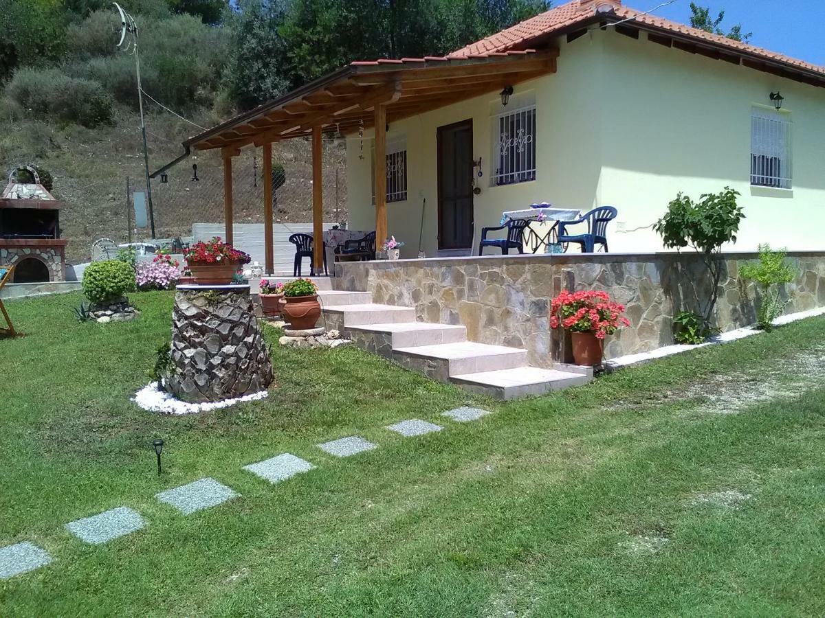 ネア・ローダ Xerxis Hill/Chalkidiki Τρυπητή Χαλκιδικήςヴィラ エクステリア 写真